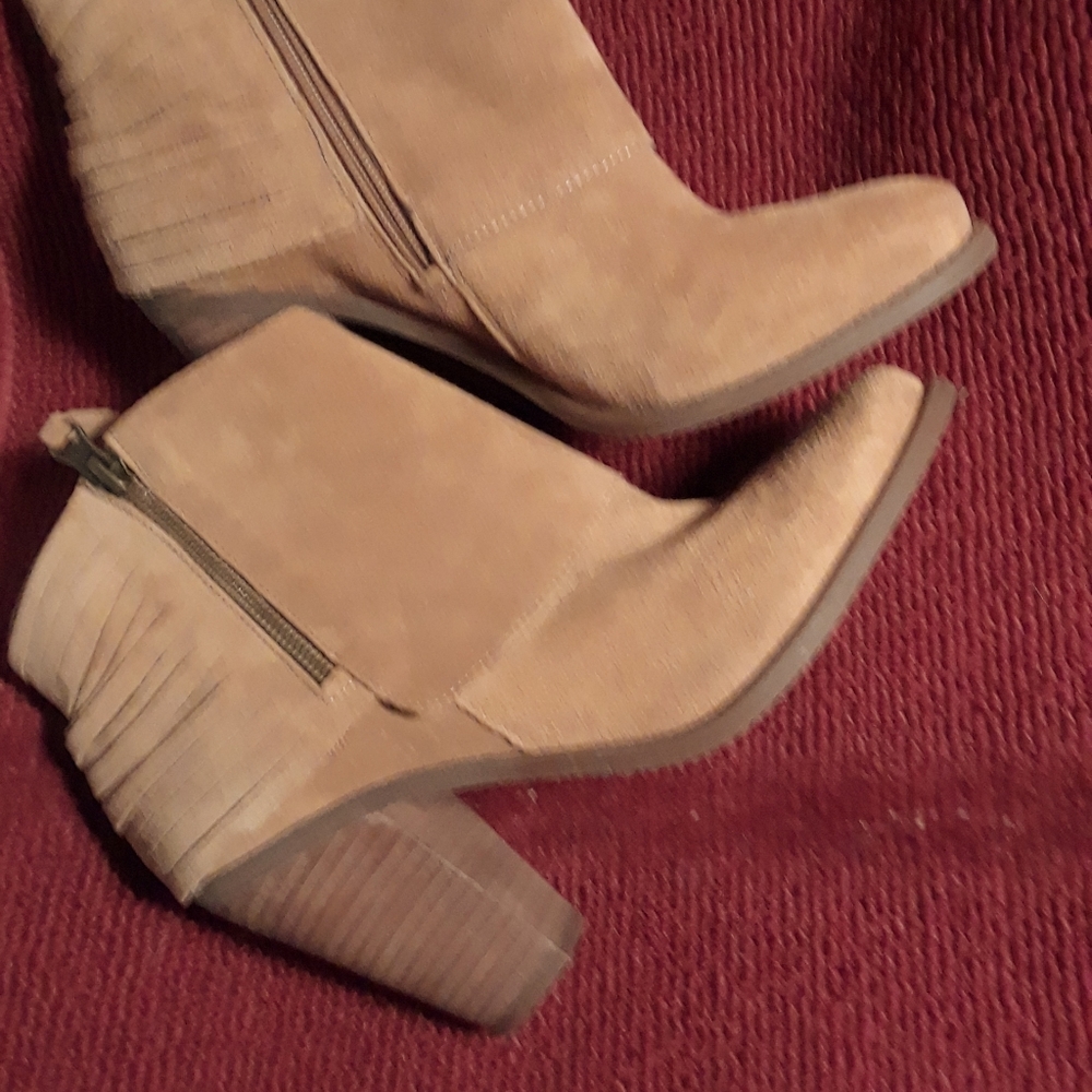 Jessica Simpson suede short boots. Size 8.5